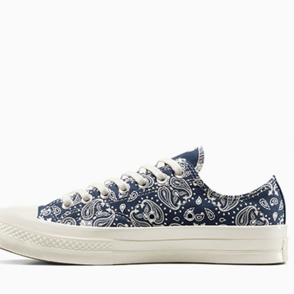 Converse Chuck 70 Paisley Lace-Up Sneaker‎ - Picture 3 of 11